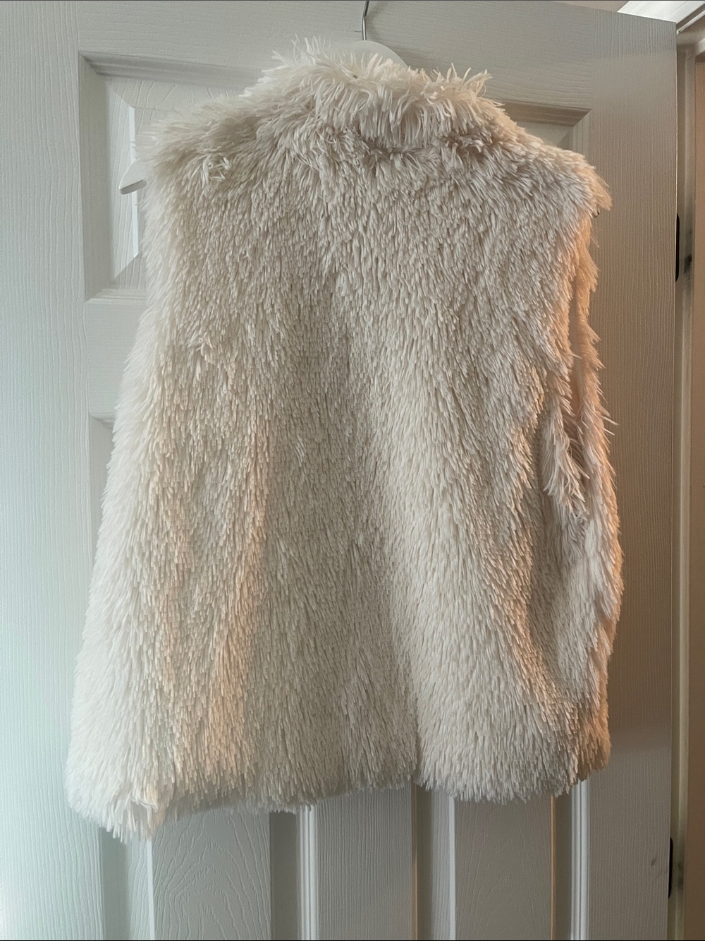 Cejon Cream Plush Vest